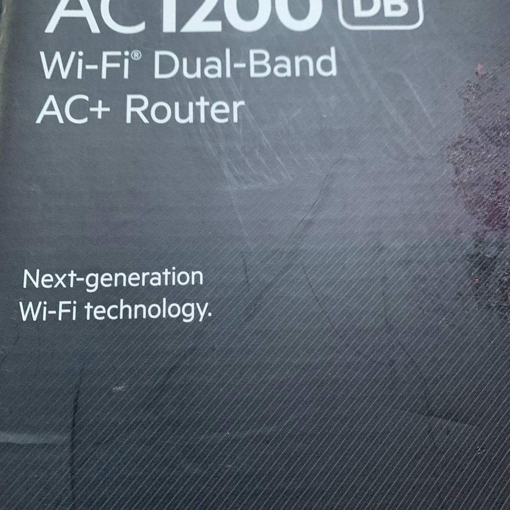 NEW in box Belkin AC1200 DB wifi dual band AC+router - Picture 2 of 3